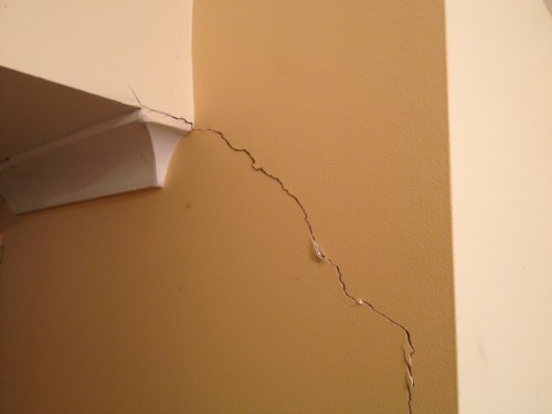 Plaster Crack