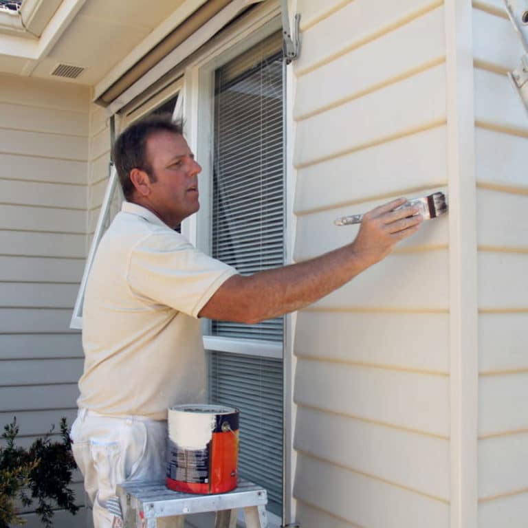 Terry Zabak - Painting a Weatherboard House in Melbourne